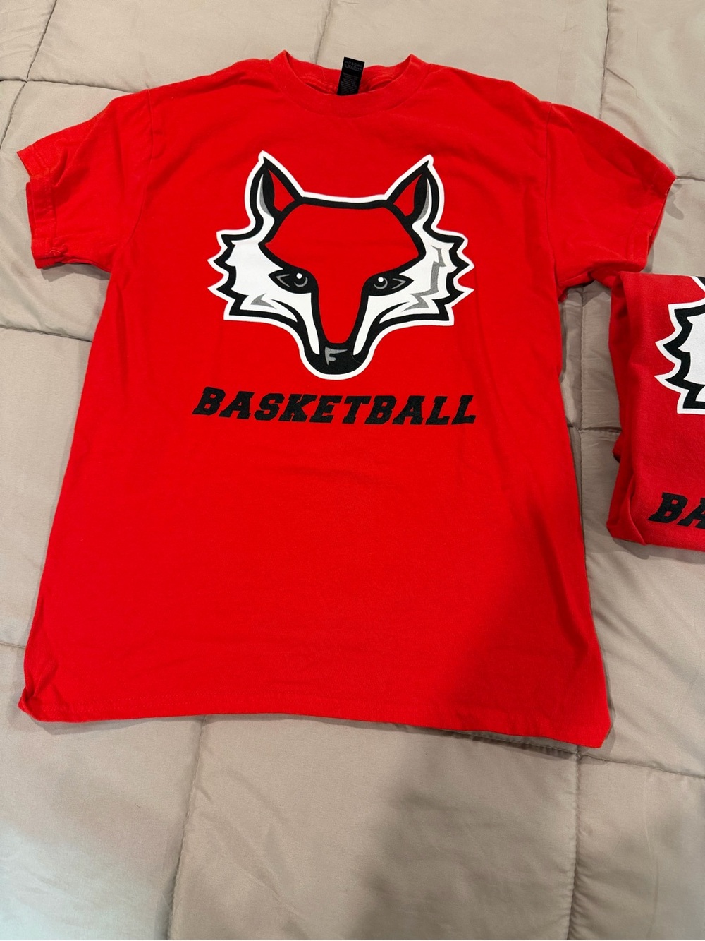 Red Fox Basketball Graphic Tee - Youth Short Sleeve